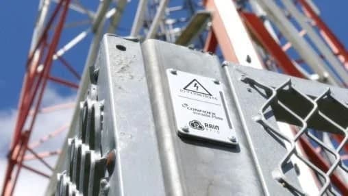 Ironside Plate – Etiqueta RFID Hard Tag de Alta Resistência para Contêineres, Construção e Utilidades